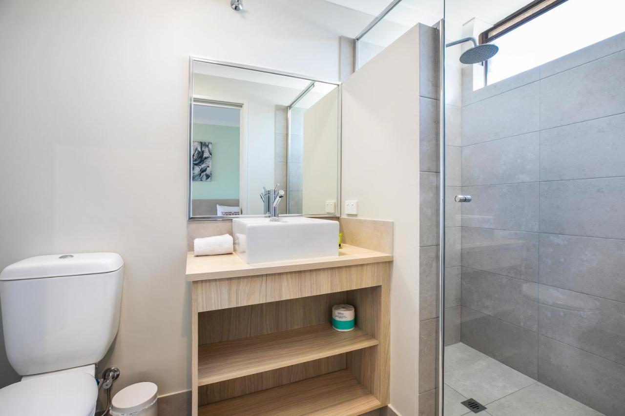 ไนท์แค็ป แอท แวนเนอรู ทาเวิร์น Hotel Wanneroo ภายนอก รูปภาพ